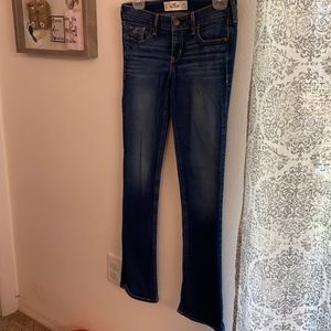 Dark wash low rise hollister jeans